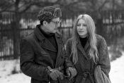 Jan Mysłowicz i Barbara Wrzesińska w filmie „Struktura kryształu", fot. Jerzy Troszczyński, źródło: Fototeka FN